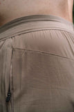 MEN’S | HYBRIFLEX SHORT : TAN